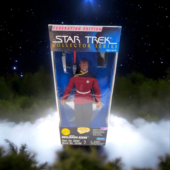 Playmates Other - Star Trek Collector Series Action Figure Captain Benjamin Sisko # 006152